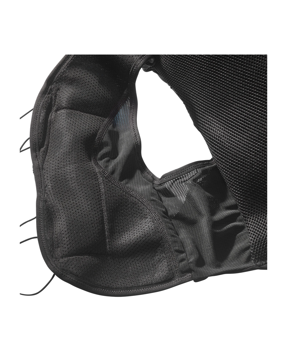 Chaleco de hidratación Salomon ADV Skin 12 para mujer negro, detalle interior del tejido transpirable y los bolsillos